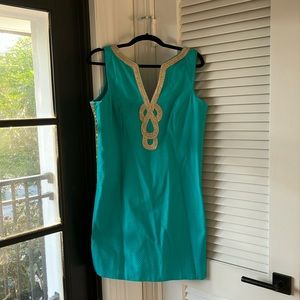 Lilly Pulitzer dress in good condition.